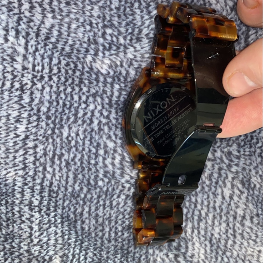 Nixon the time teller acetate- tortoise shell